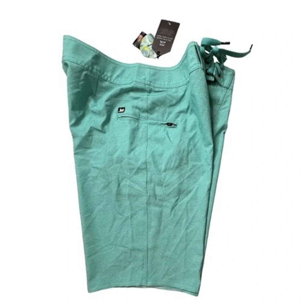 Lost Since 91 or 93 Throttle Bermuda Short Aqua Casual Swim Trunks 32 Retail $45